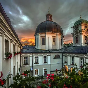 Gæstehus Gaestehaus Im Priesterseminar, Salzburg